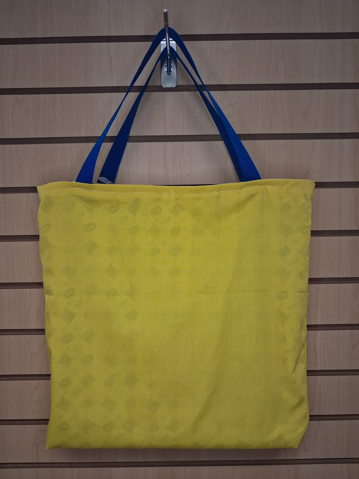 Tote, Large