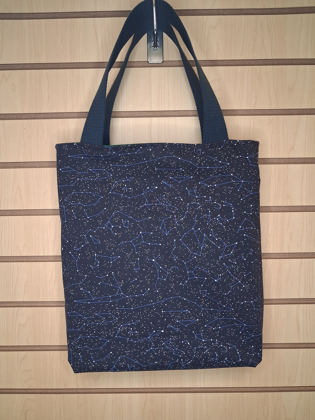 Tote, Small