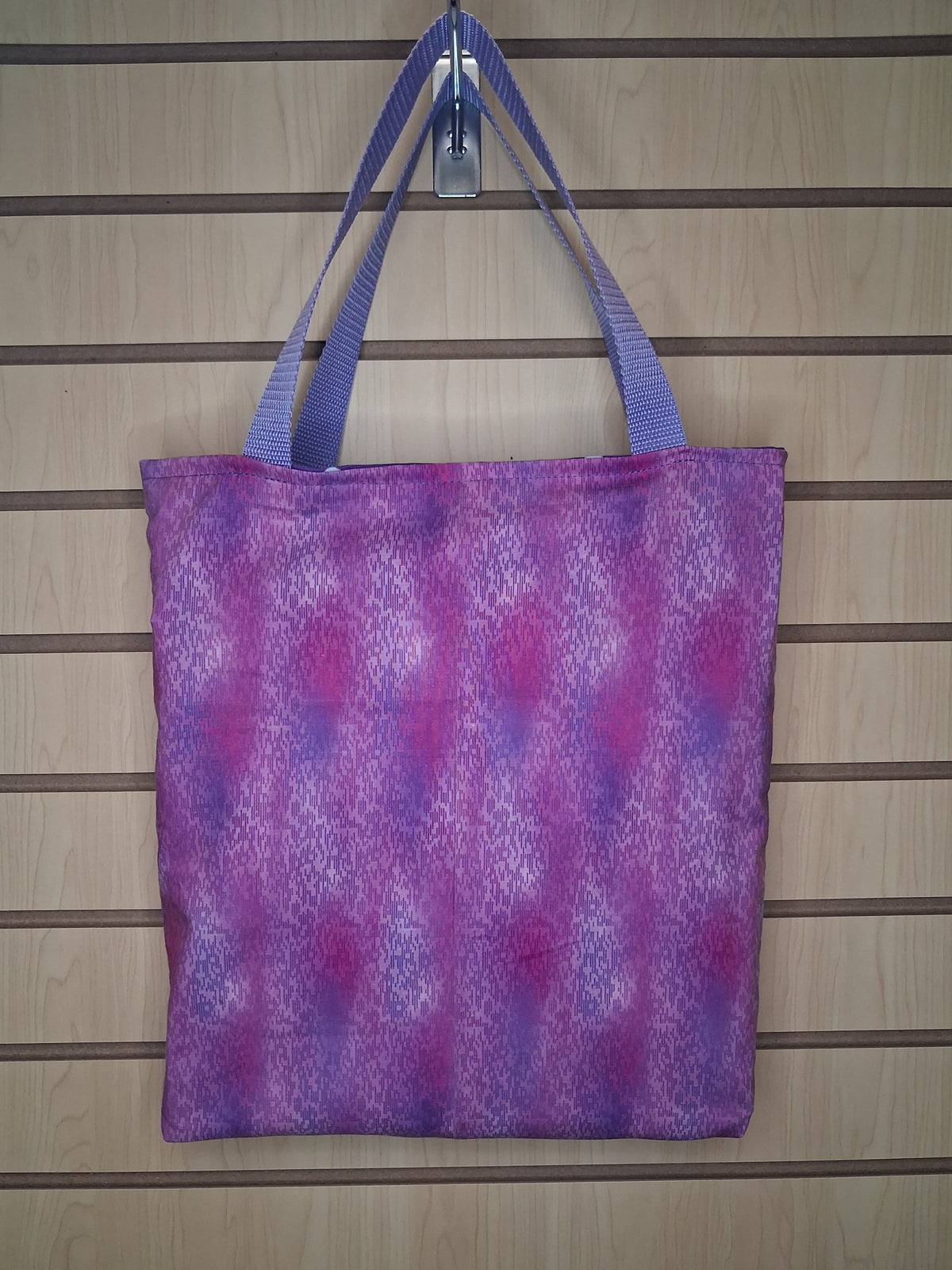Tote, Small