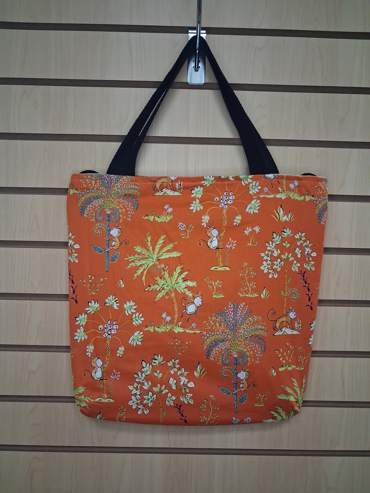 Tote, Small